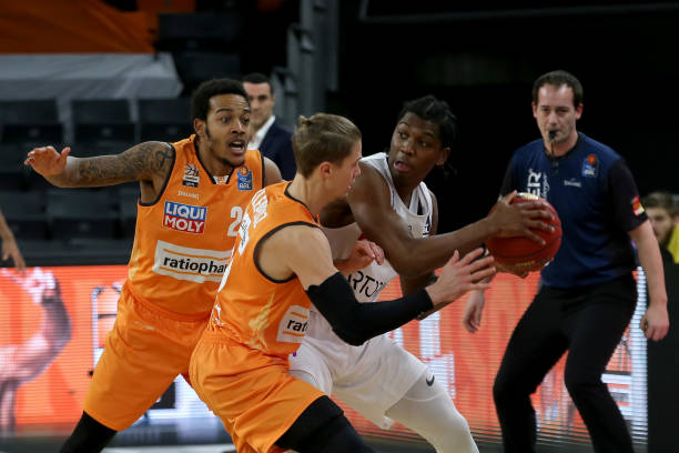 的双重作用 的双重作用