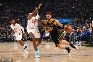 樊振东在对 樊振东在对