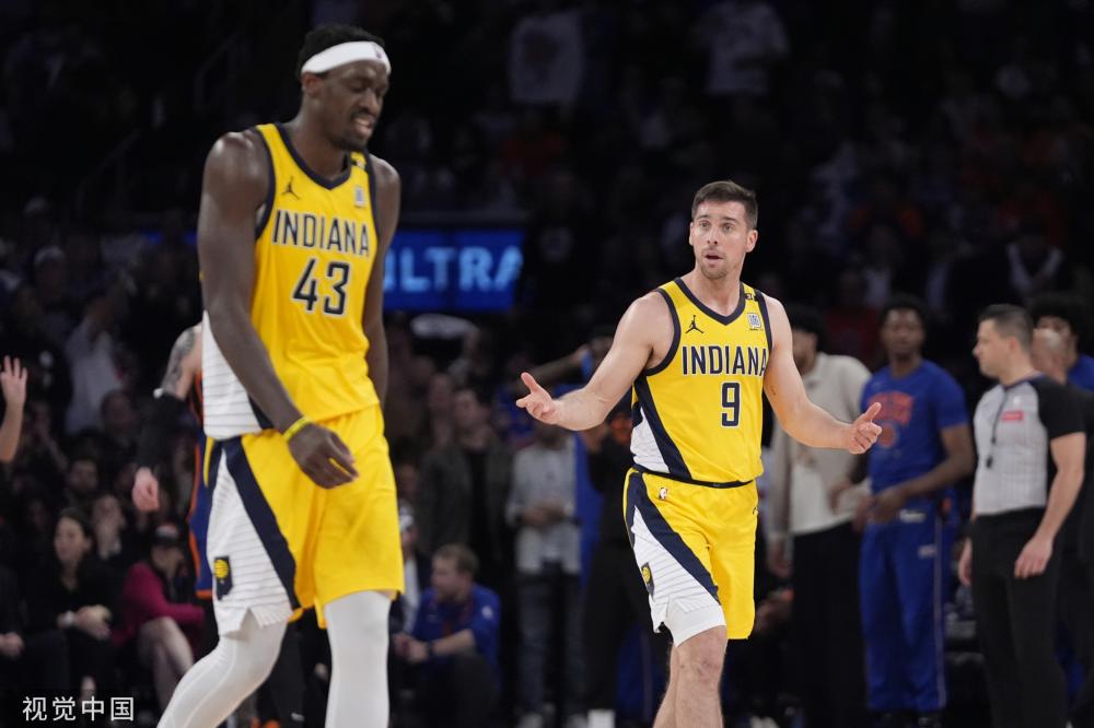 足球的突破 足球的突破